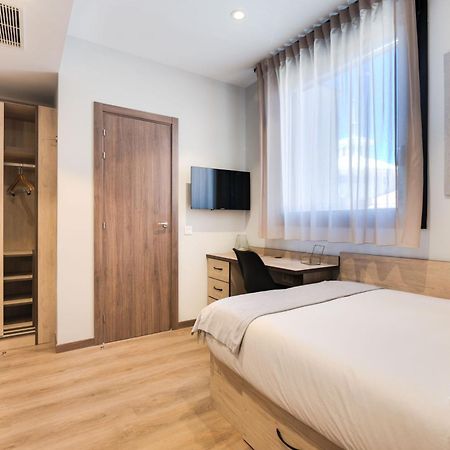 Livensa Living Pamplona Albergue Juvenil Экстерьер фото