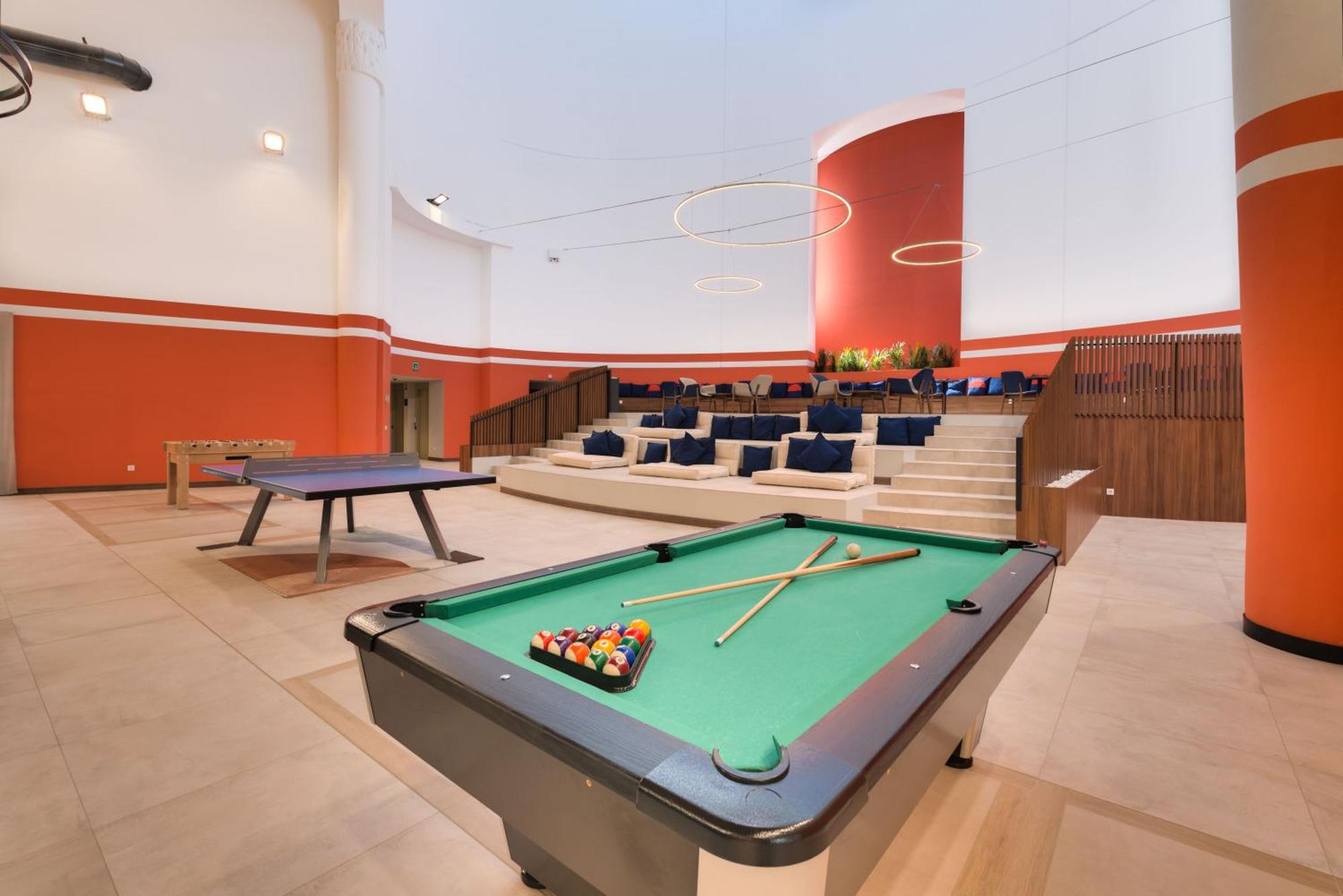 Livensa Living Pamplona Albergue Juvenil Экстерьер фото
