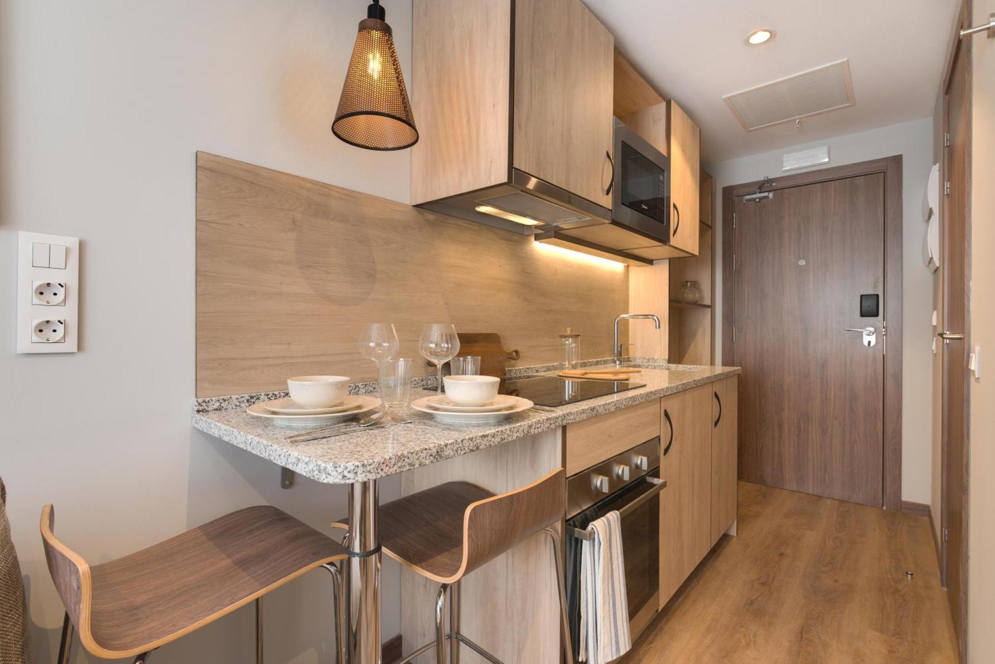 Livensa Living Pamplona Albergue Juvenil Экстерьер фото